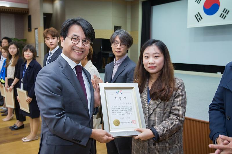 Young-5137.jpg 이미지