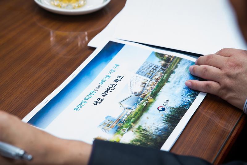 Young-5306.jpg 이미지