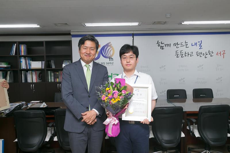 Young-5372.jpg 이미지