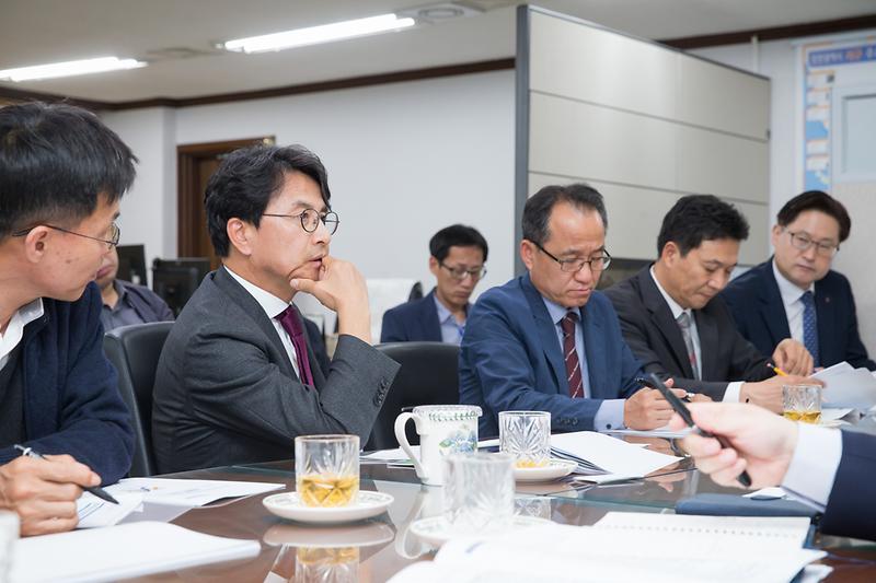 Young-5391.jpg 이미지