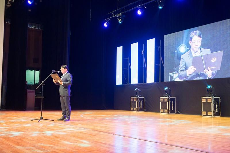 Young-5475.jpg 이미지