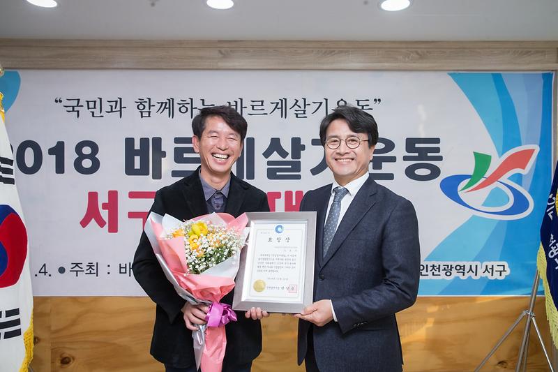 Young-5570.jpg 이미지