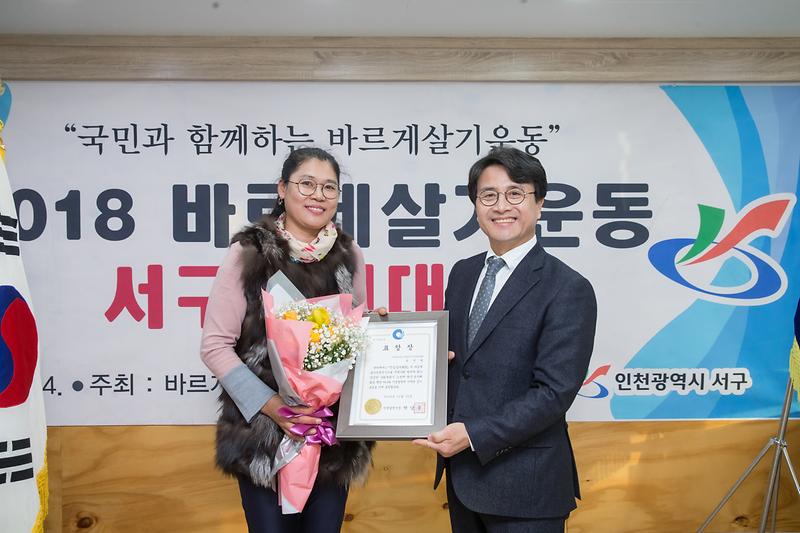 Young-5582.jpg 이미지