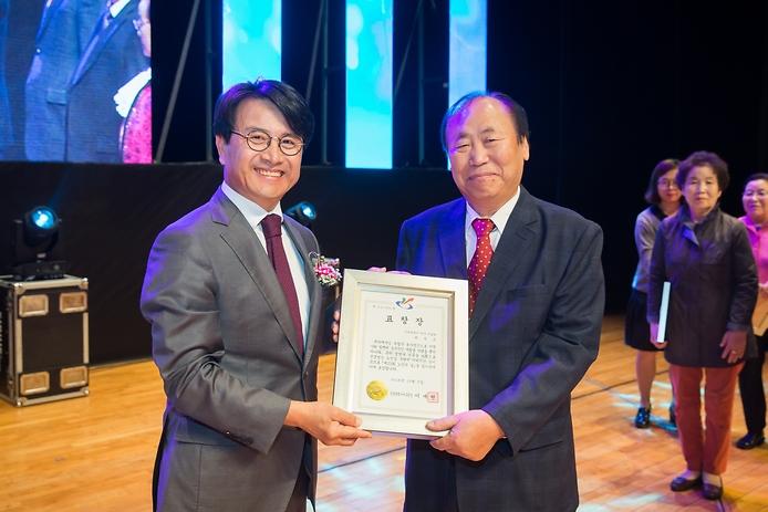 Young-5631.jpg 이미지