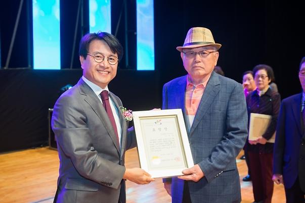 Young-5642.jpg 이미지