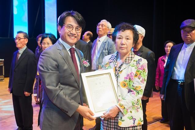 Young-5702.jpg 이미지