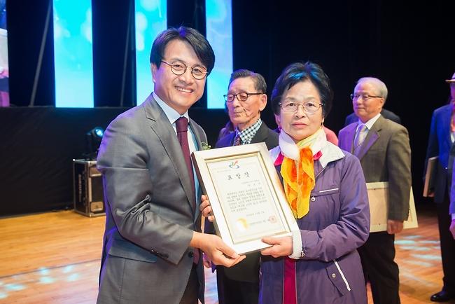 Young-5723.jpg 이미지