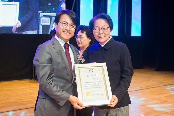 Young-5822.jpg 이미지