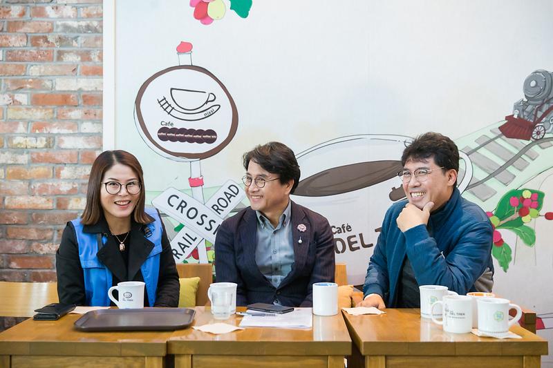 Young-5832.jpg 이미지