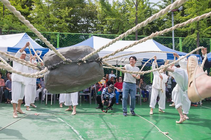 Young-6124.jpg 이미지