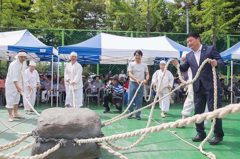 Young-6141.jpg 이미지