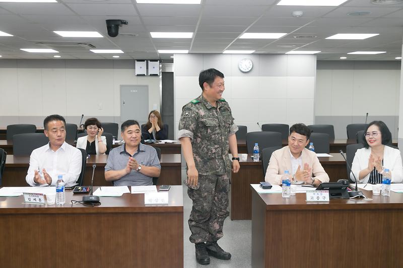 Young-6417.jpg 이미지