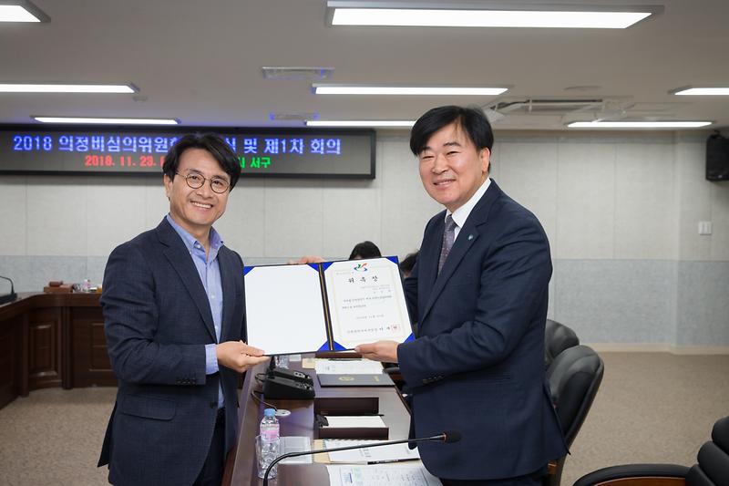 Young-6508.jpg 이미지