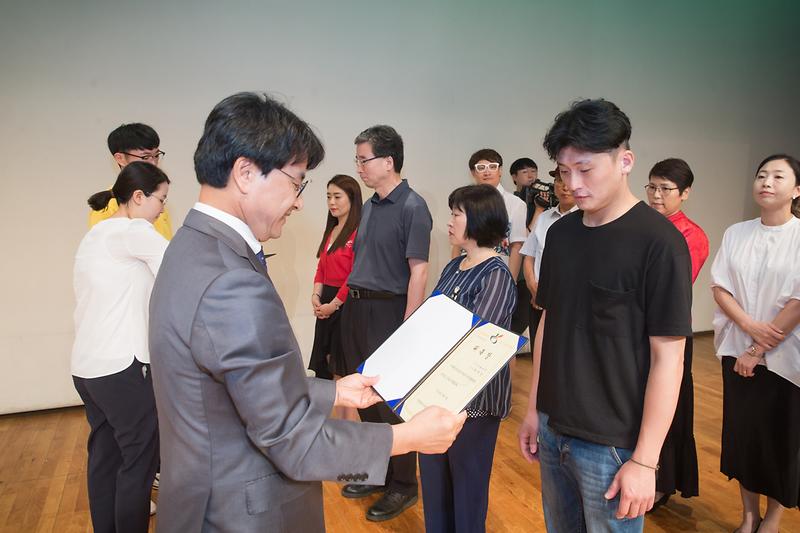 Young-6928.jpg 이미지