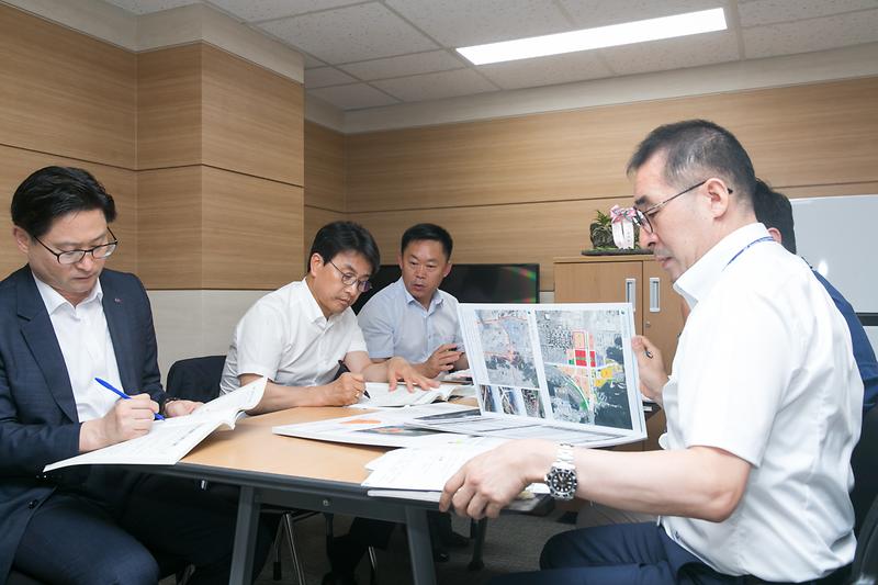 Young-7272.jpg 이미지