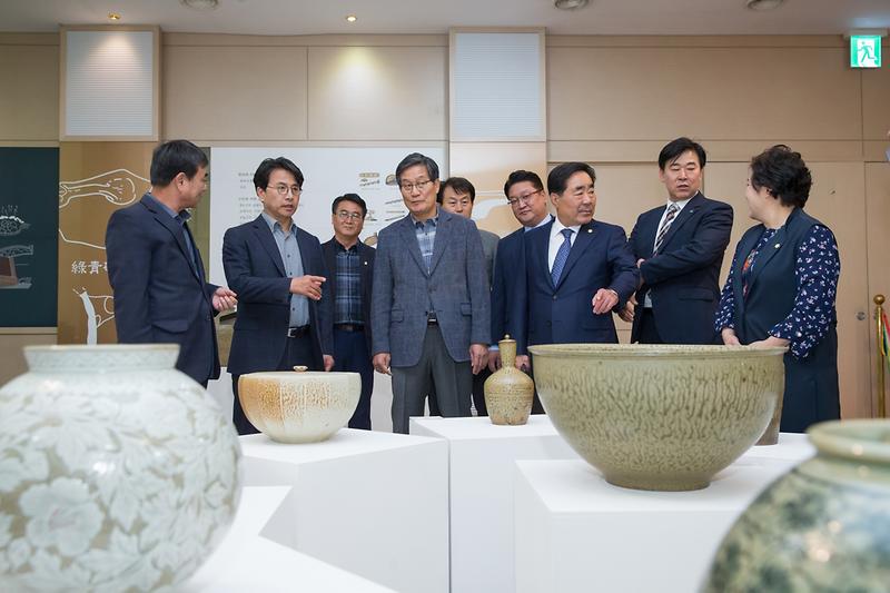 Young-7295.jpg 이미지