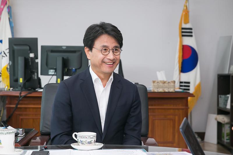 Young-7498.jpg 이미지