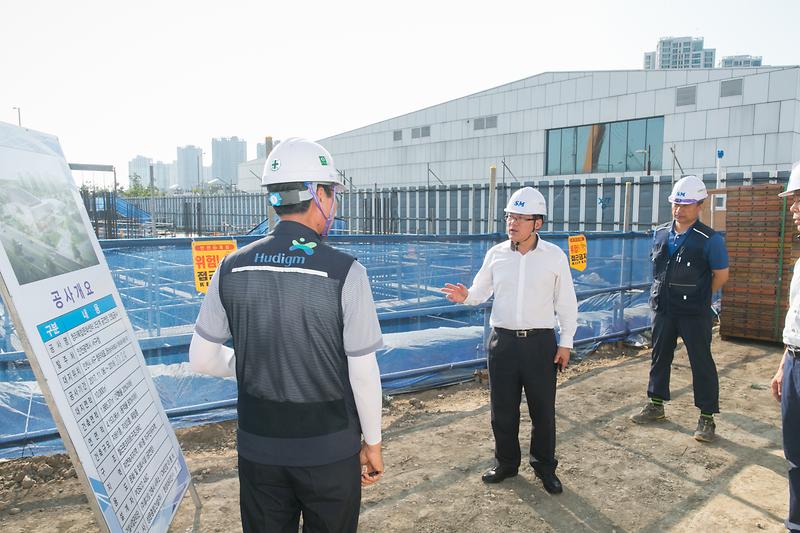 Young-7509.jpg 이미지