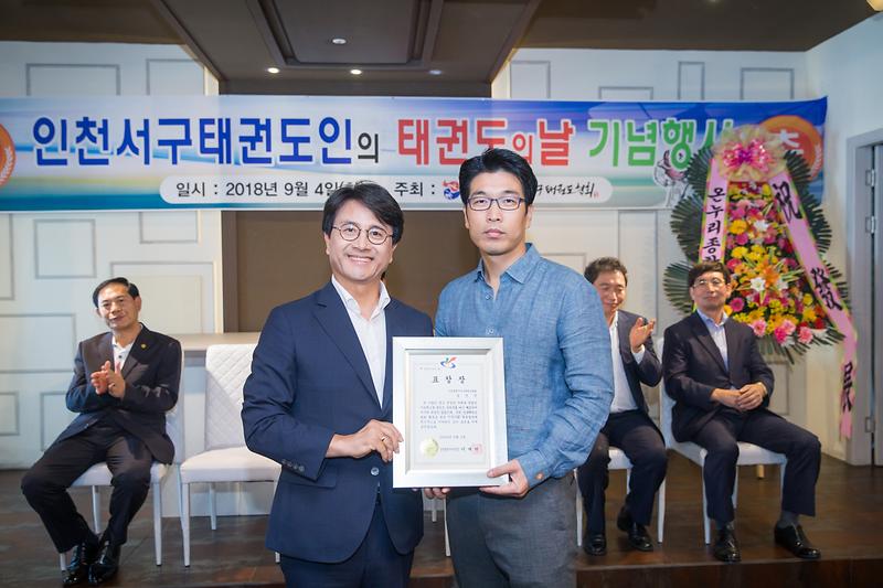 Young-7600.jpg 이미지