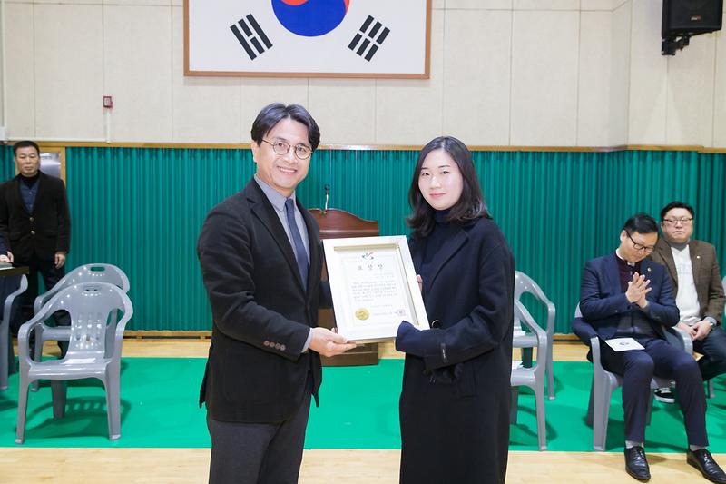 Young-7618.jpg 이미지