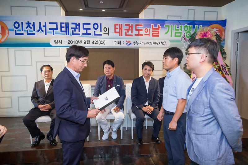 Young-7628.jpg 이미지