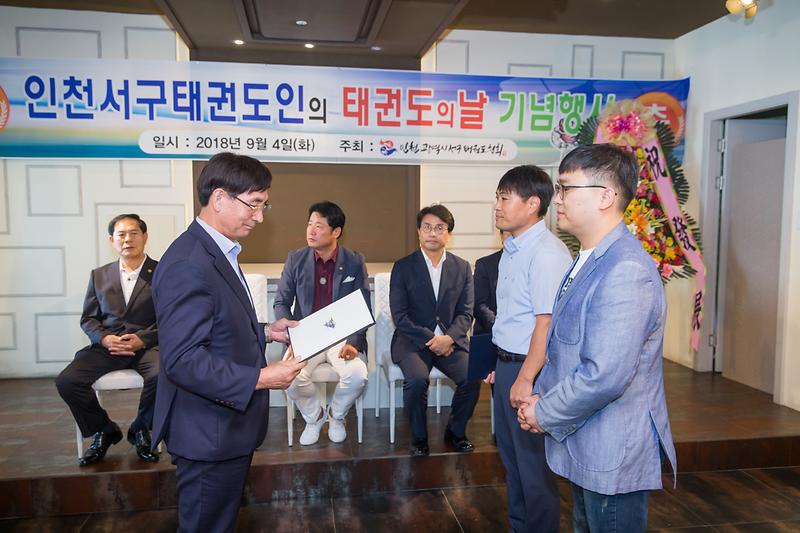 Young-7632.jpg 이미지