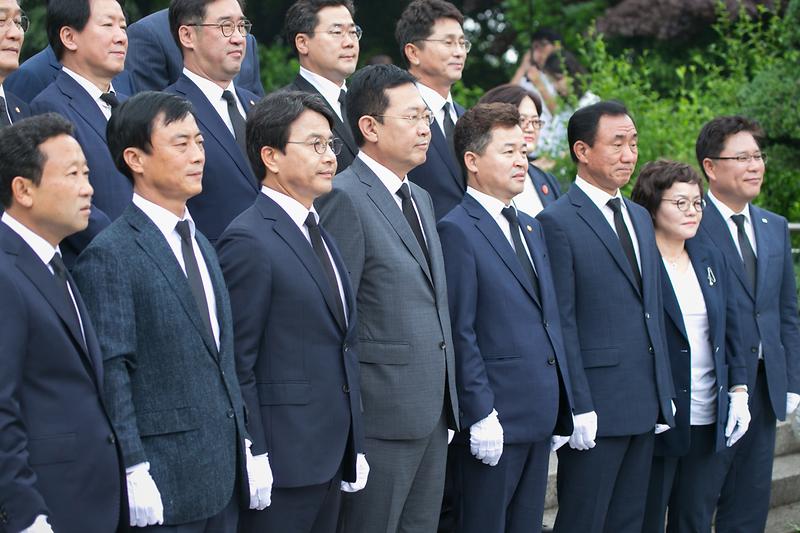 Young-8197.jpg 이미지