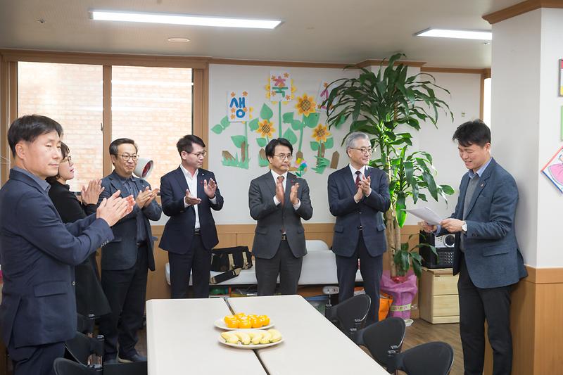 Young-8323.jpg 이미지