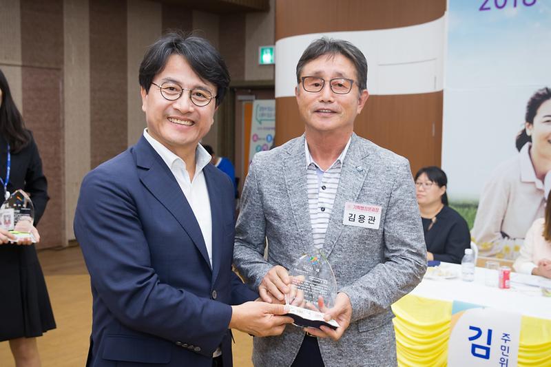 Young-8419.jpg 이미지