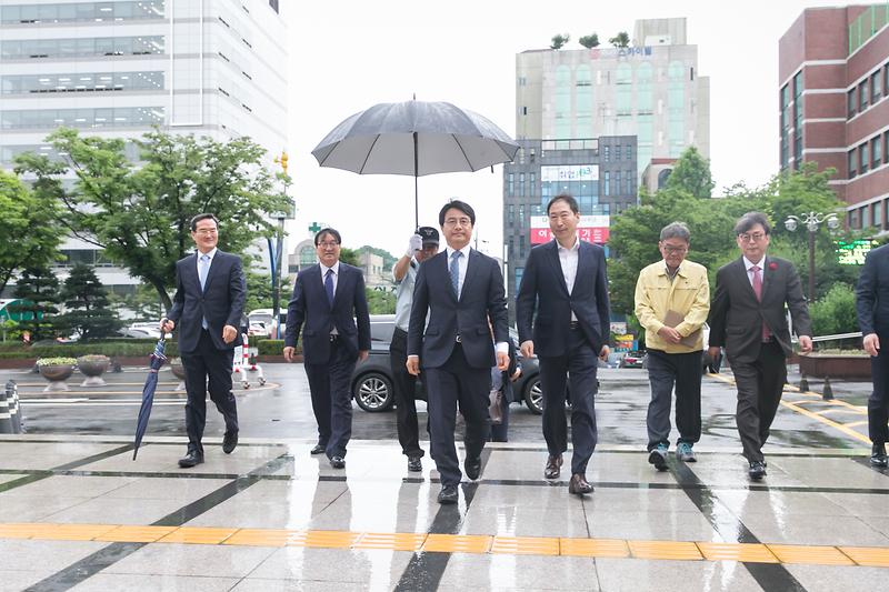 Young-8445.jpg 이미지