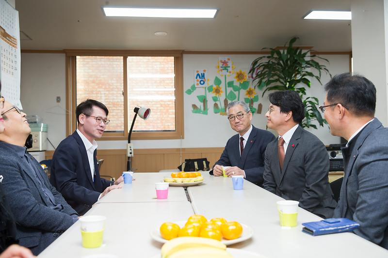 Young-8463.jpg 이미지