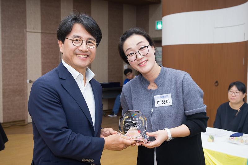 Young-8466.jpg 이미지