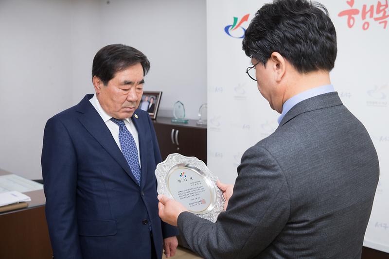 Young-8489.jpg 이미지