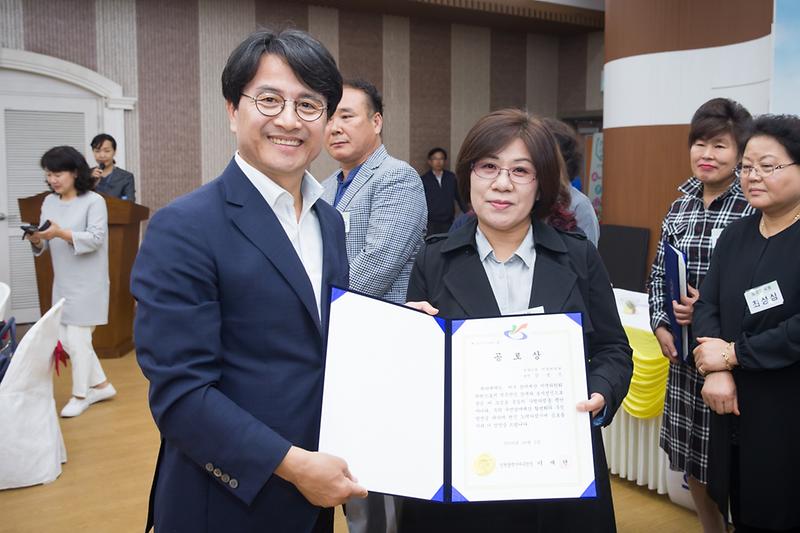 Young-8544.jpg 이미지