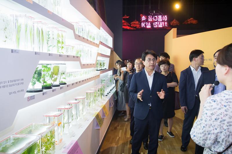 Young-8550.jpg 이미지