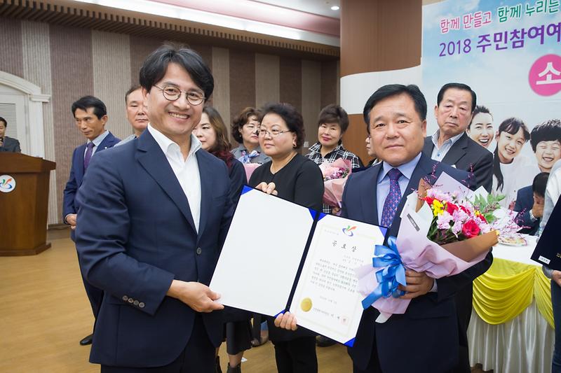 Young-8650.jpg 이미지