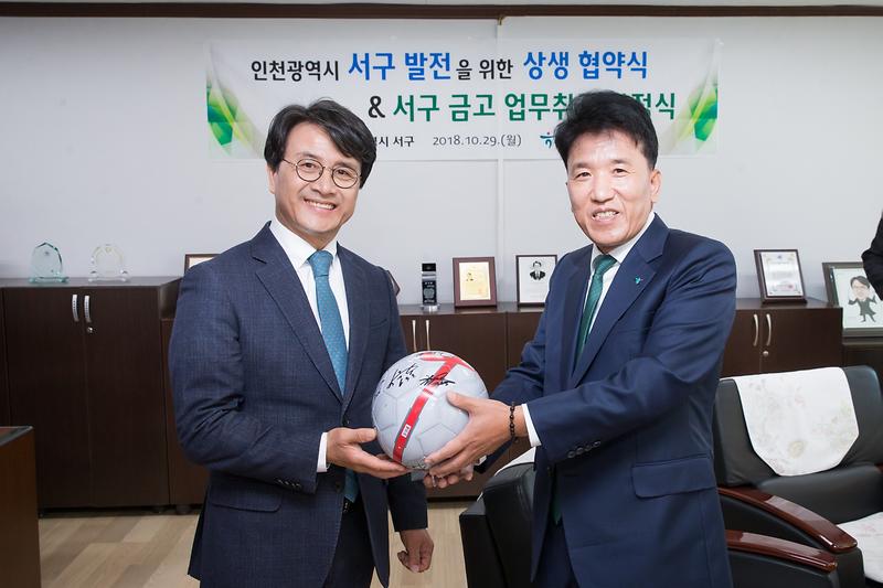 Young-8691.jpg 이미지