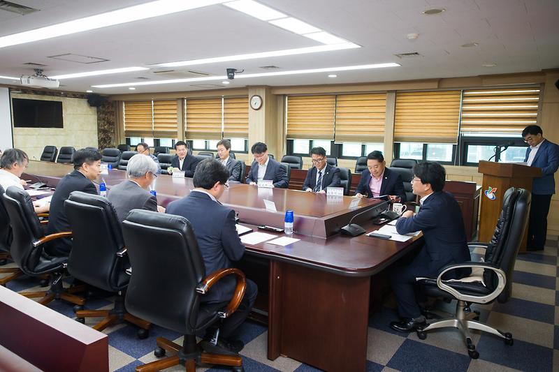 Young-8711.jpg 이미지