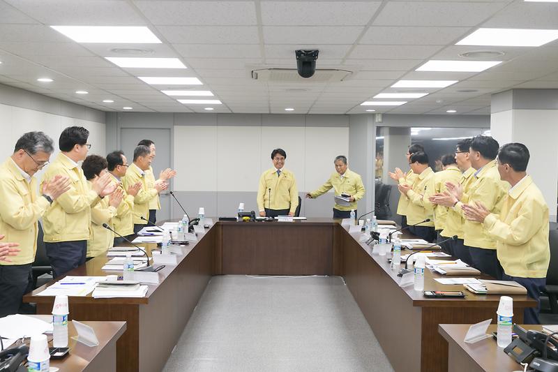 Young-8726.jpg 이미지