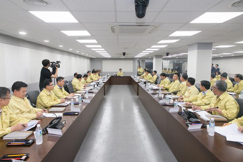 Young-8755.jpg 이미지