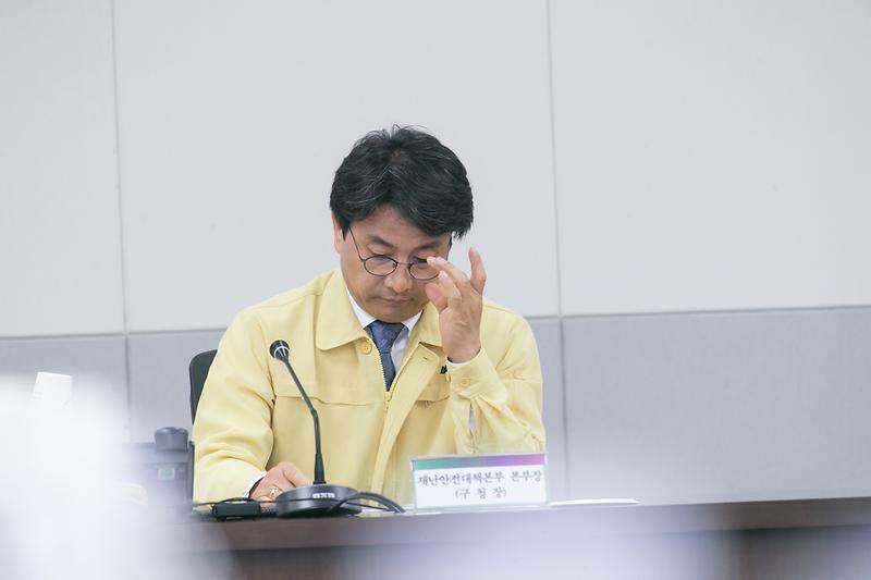 Young-8829.jpg 이미지