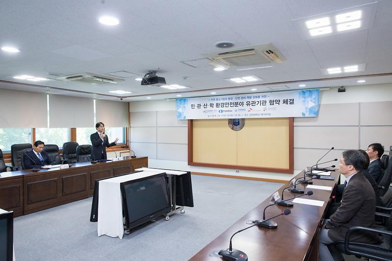 Young-9212.jpg 이미지