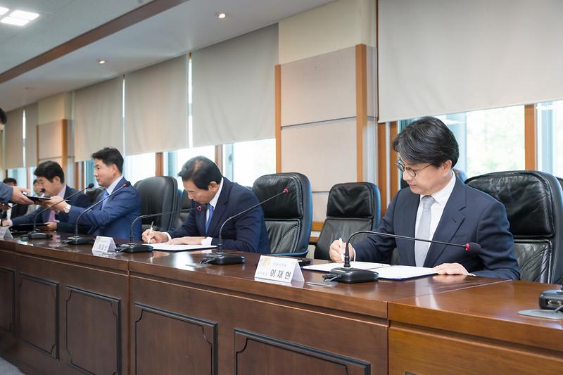 Young-9286.jpg 이미지