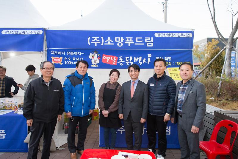 Young-9306.jpg 이미지