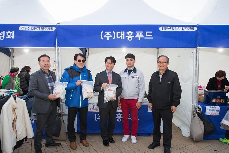 Young-9325.jpg 이미지