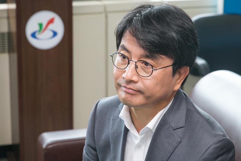 Young-9549.jpg 이미지