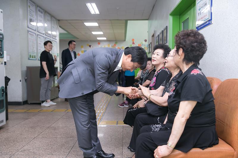 Young-9583.jpg 이미지