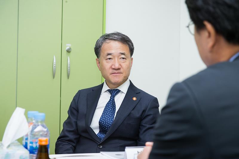 Young-9636.jpg 이미지