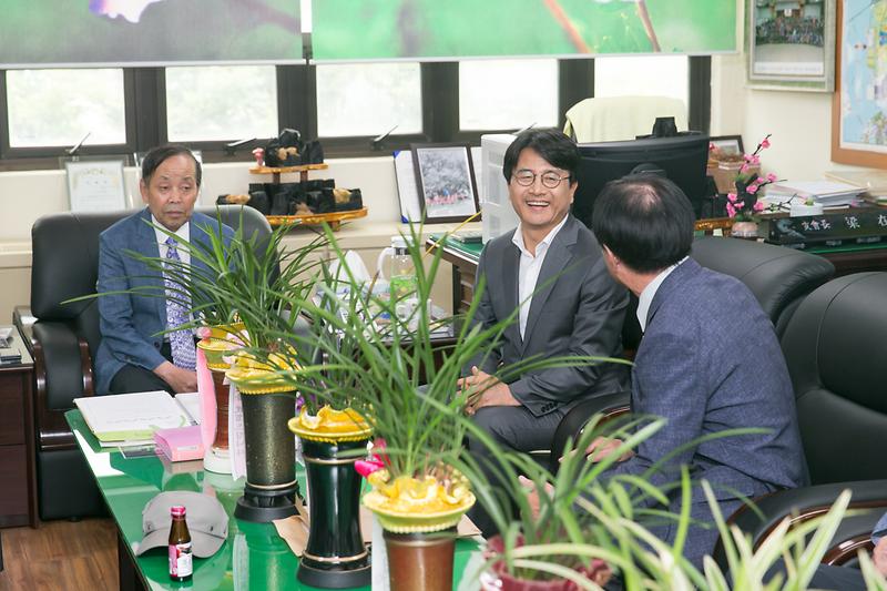 Young-9691.jpg 이미지