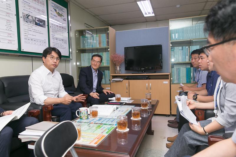 Young-9917.jpg 이미지